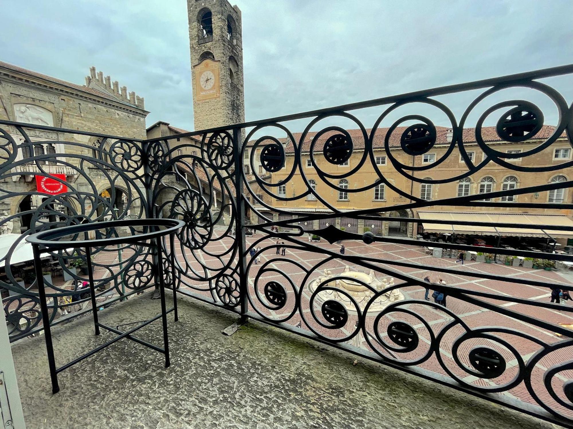 Best View Boutique Apartments Bergamo Esterno foto